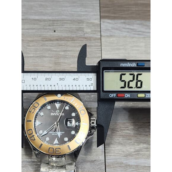 Invicta Men 48mm Grand Diver Quartz Date Silver Gold Bezel Bracelet 300m Watch - Picture 9 of 9